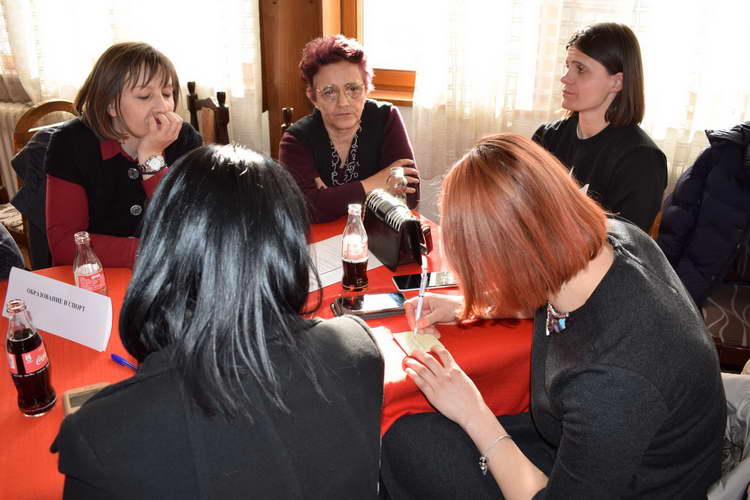 Крушево: Одржана првата форумска сесија, граѓаните предложија 7 проектни решенија