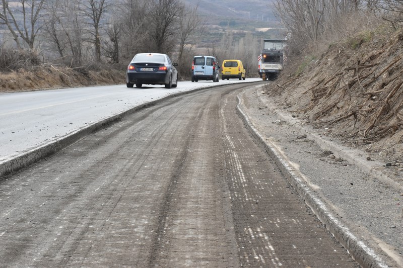 Се интензивираат градежните работи на патот Градско-Прилеп