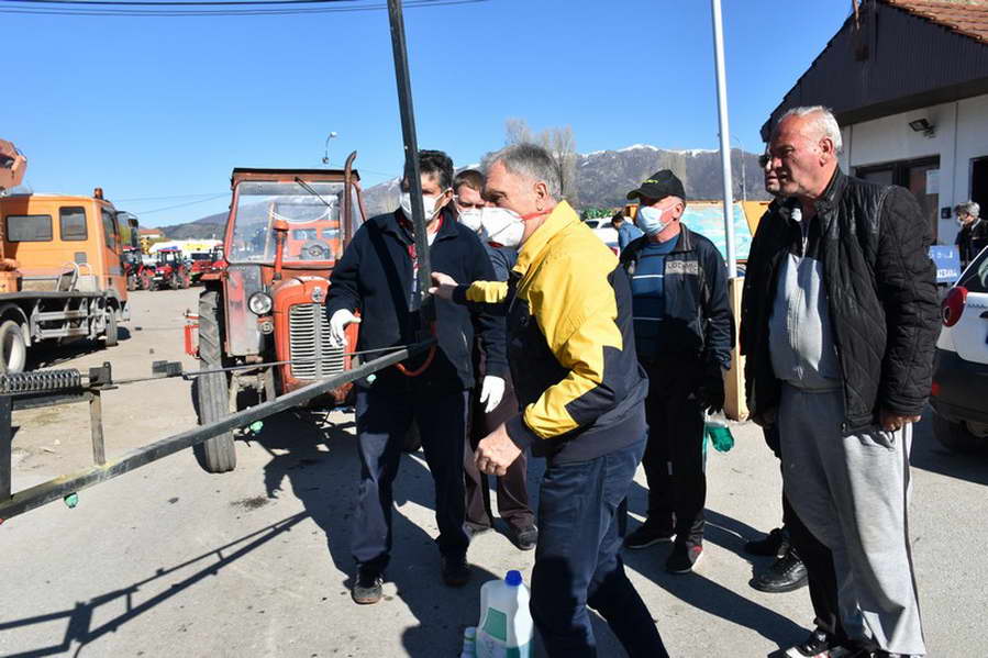 Општина Прилеп успешно ја спроведе акцијата за дезинфекција на улиците во градот
