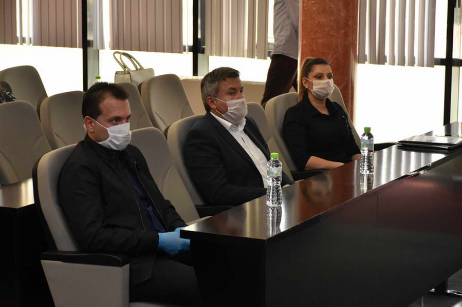 Шекеринска, Османи и Сугарески: Владата им дава недвосмислена поддршка на напорите на Општина Прилеп за справување со пандемијата