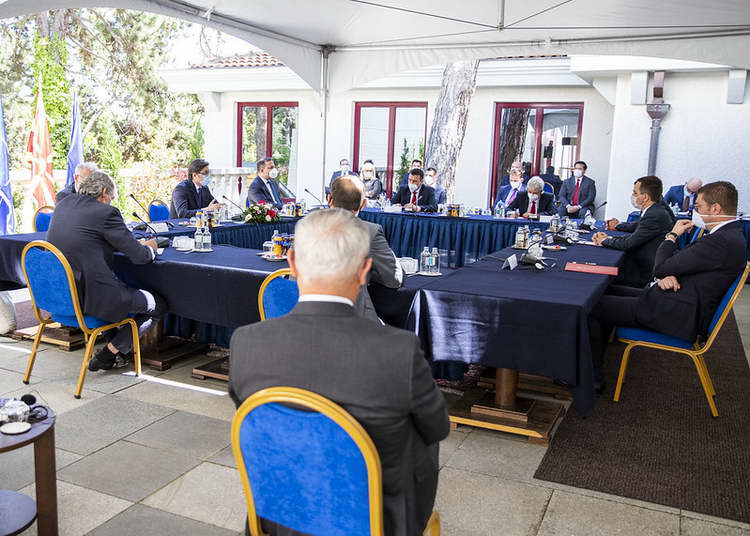 Лидерска средба во Кабинетот на Претседателот на Република Северна Македонија