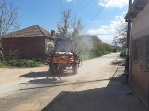 Дезинфекција на улиците во населените места во општина Прилеп