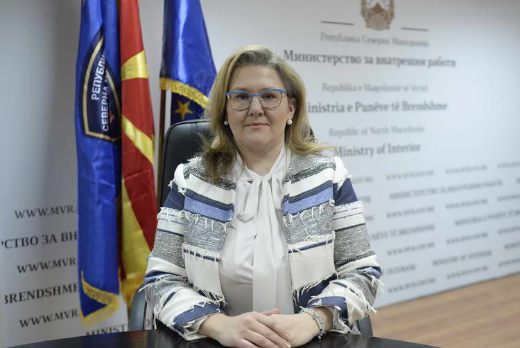 Петровска: Опремата ја уништивте, ама не можете да ги избришете траговите на режимот во кој владеевте
