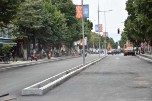 Во полн ек реконструкцијата на булеварот „Гоце Делчев“ (фото галерија)