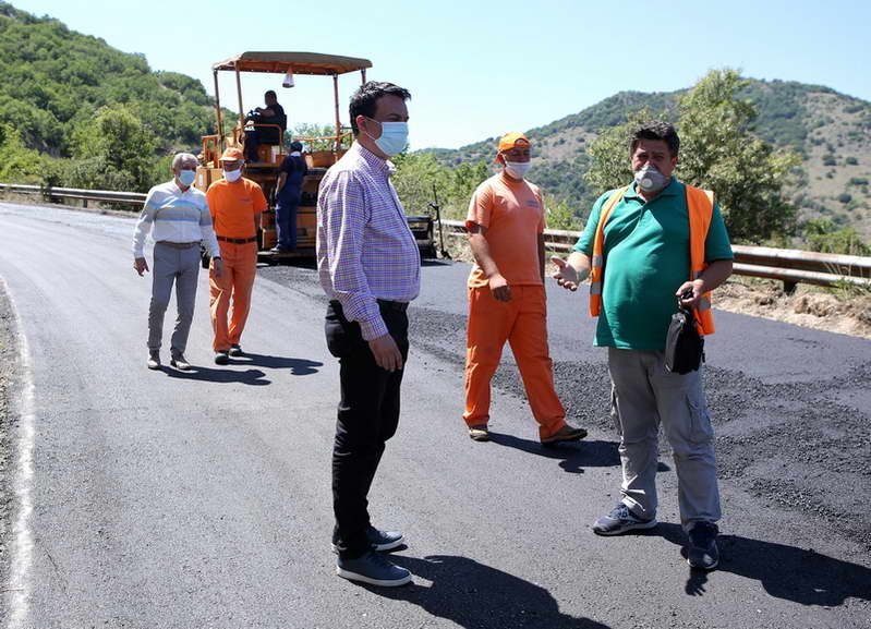 Почна асфалтирањето на регионалниот пат Лагово - Витолиште