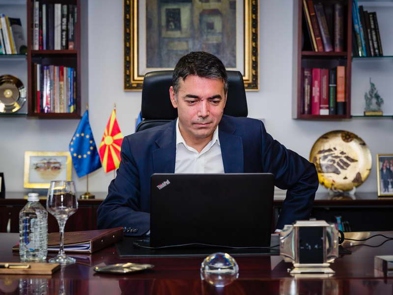 Димитров: Потребно е квалитетно и одржливо решение кое не навлегува во идентитетски обележја на македонскиот народ