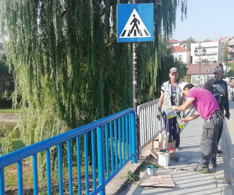 Општина Делчево и волонтери заедно во разубавување на градот