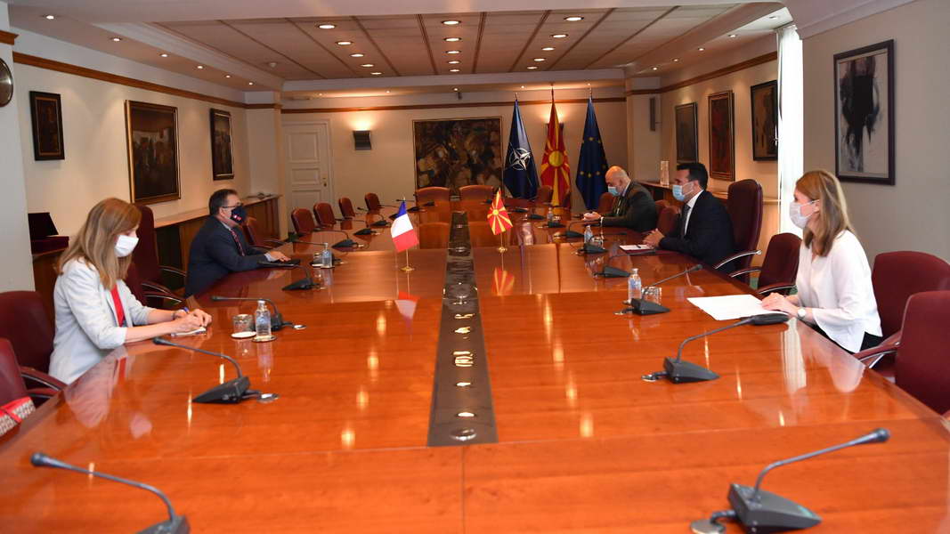 Средба на премиерот Заев со францускиот амбасадор Тимоние