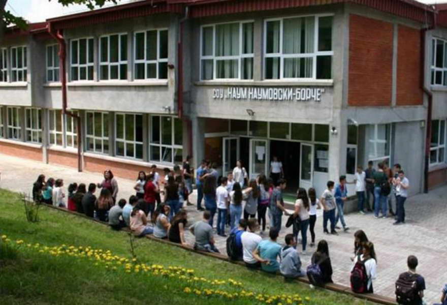 „Ден без автомобили“, активност на ученичката заедница од СОУ „Наум Наумовски Борче“ од Крушево