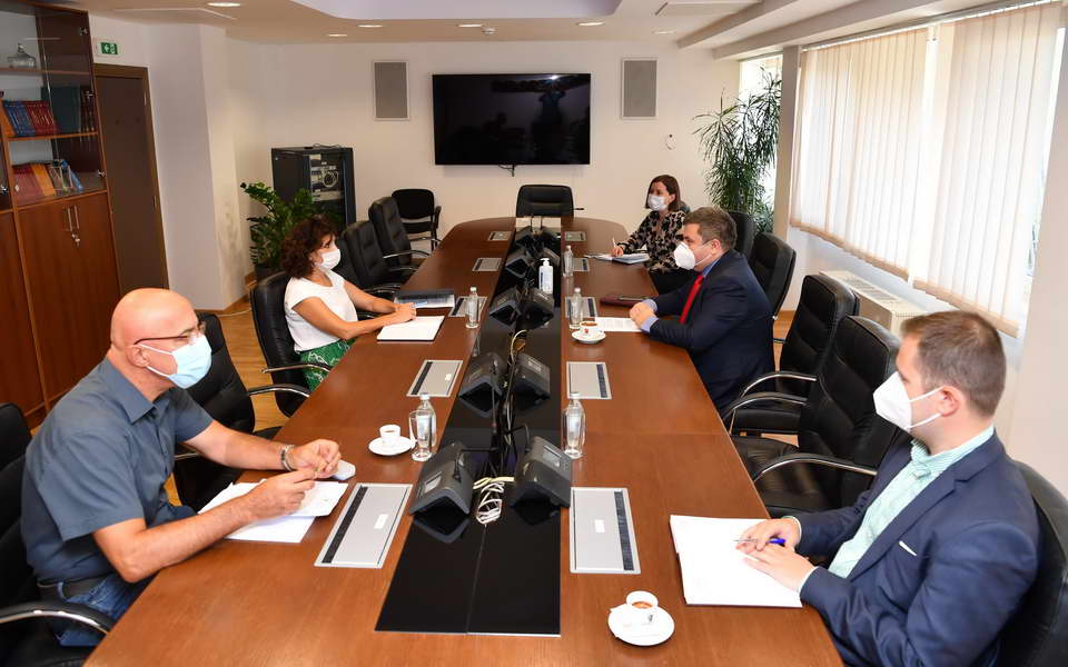 Средба на министерот Маричиќ со претседателката на ДКСК Билјана Ивановска