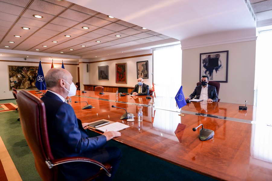 Работна средба на премиерот Зоран Заев и амбасадорот на ЕУ, Дејвид Гир