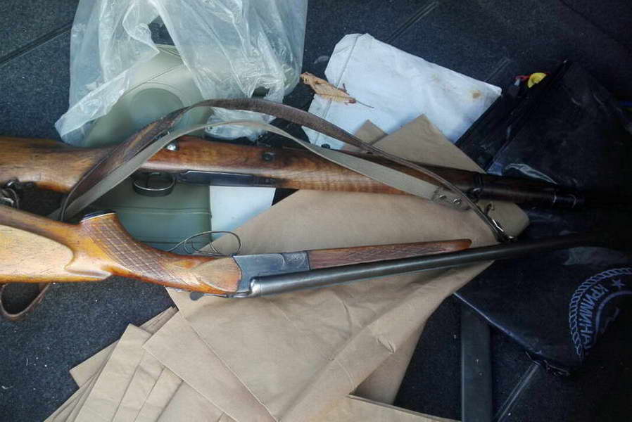 Запленето нелегално оружје и украдено возило во прилепското село Големо Радобил