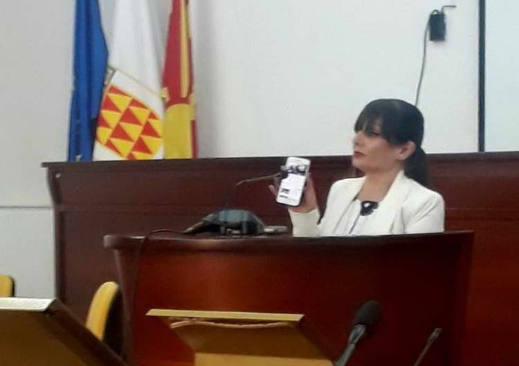 ВМРО-ДПМНЕ експресно ја разреши Анита Ангелевска од партиските функции откако побара оставка од Мицкоски и вонреден конгрес