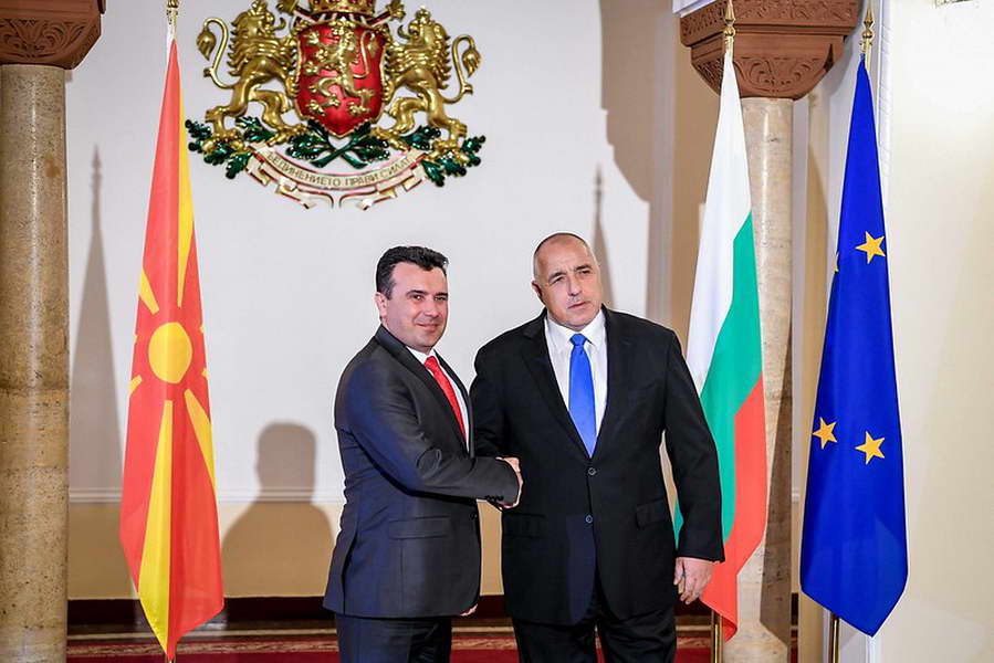 Заев и Борисов согласни да не се одлага решавањето на спорот меѓу двете земји
