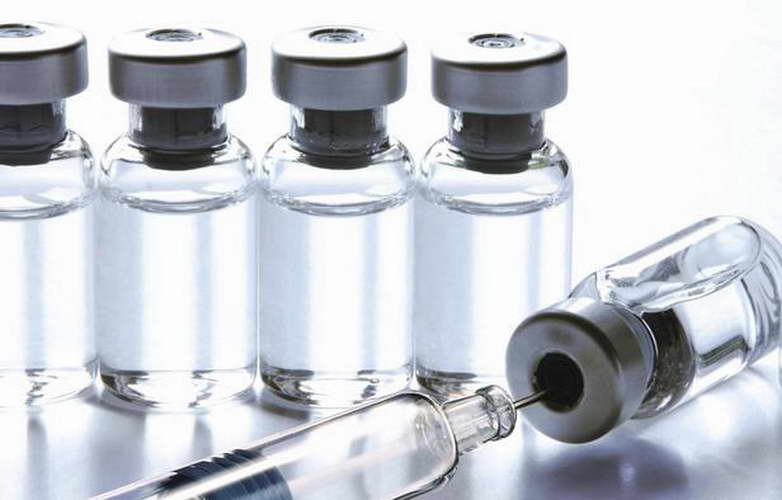 Имунизацијата почнува со вакцината Синофарм, медицинските работници и сите лица над 70 години со приоритет за вакцинирање