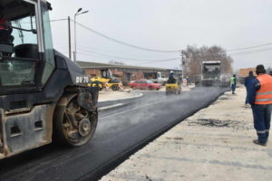 Се асфалтира мостот во населбата „Сточен пазар“, до крајот на месецот ќе биде пуштен во употреба