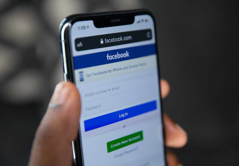 Фејсбук ги спои Инстаграм и Месинџер – сега корисниците на двете платформи комуницираат непречено