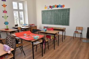 ООУ „Климент Охридски“: Подобрени условите за следење на наставата во централното и подрачното училиште во Мажучиште