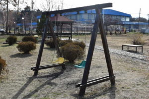 Новото детско игралиште со летна училница и забавно-рекреативниот парк, дел од реализираните проекти во ООУ „Рампо Левката“