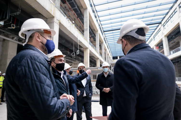 Премиерот Заев во „Ист Гејт Мол“: Најголемиот трговски центар во регионот ќе донесе светски брендови и нови вработувања