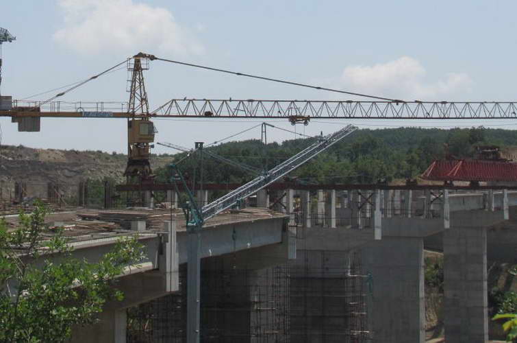 Американско-турскиот конзорциум „Бехтел-Енка“ влегува во изградба на автопатите на Коридор 8 и 10д