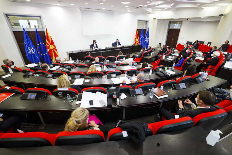 Пендаровски на средба со шефовите на ДКП на Република Северна Македонија во земјите членки на ЕУ и постојаните мисии во ЕУ и НАТО