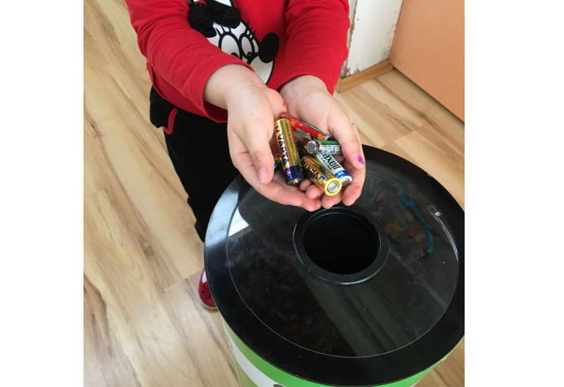 Во прилепските детски градинки реализирана едукативна кампања за правилна селекција на опасниот отпад