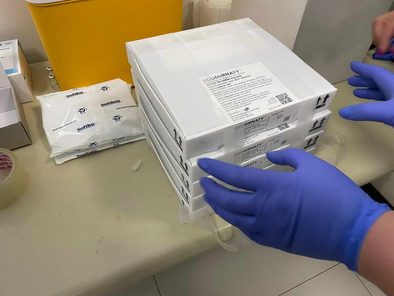 Вчера пристигнаа 12.870 дози на „Фајзер“, а денеска се очекуваат 20.000 вакцини „АстраЗенека“