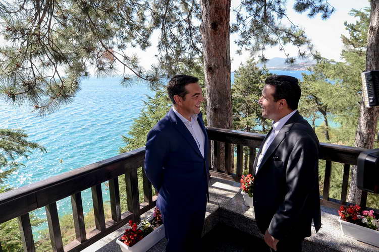 Заев и Ципрас: Договорот од Преспа ја обврзува ЕУ да ги тргне пречките за евроинтеграцијата на Северна Македонија и Западен Балкан