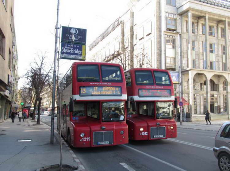 јавен превоз кинески автобуси