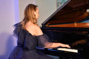 „Балканска Синтеза“, концерт на пијанистките Јасмина Трајческа и Ловорка Немеш Дулар во прилепскиот Центар за култура