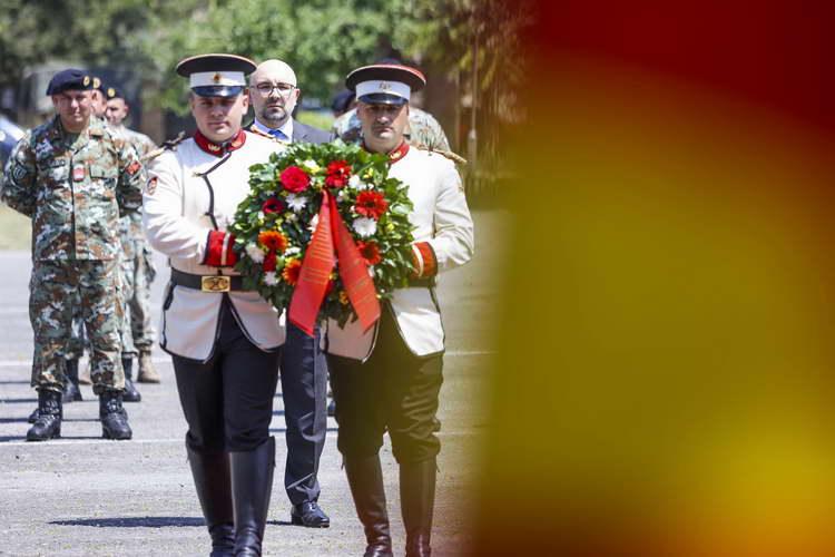 Делегации од Кабинетот на Претседателот оддадоа почит на осумтемина загинати кај Љуботенски бачила