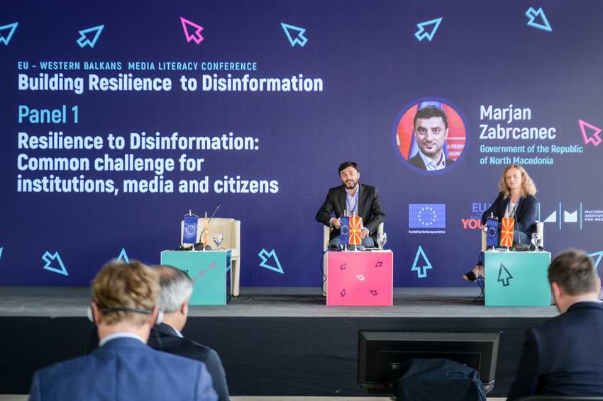 Забрчанец на Регионална конференција за медиумска писменост и справување со дезинформациите: Демократските сили да се обединат, победата врз дезинформациите доаѓа преку соработка и отвореност