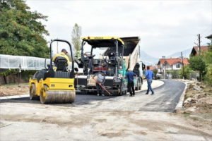 Во завршна фаза асфалтирањето на улицата „Целе Мавроски“