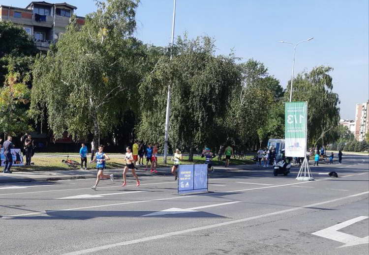 Андријана Поп Арсова и Дарио Ивановски победија на Скопскиот маратон