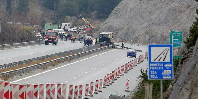 Бугарски експерт за катастрофата на „Струма“: Автопатот и заштитната ограда не се според бараните стандарди