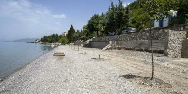 Од Охрид СОС велат дека враќање на концесиите на плажите по старо не може да има