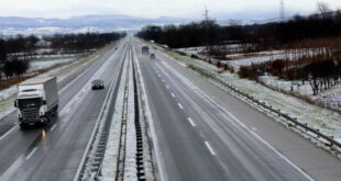 АМСМ: Забранет сообраќај за камиони на патниот правец Струга-Ќафасан