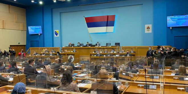 БиХ: Блага реакција на одлуката на Република Српска - санкциите уште се во фиока