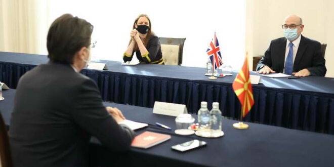 Средба на претседателот Пендаровски со сер Стјуарт Пич, Специјален претставник на Обединетото Кралство за Западен Балкан