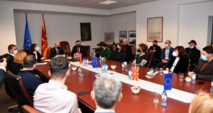 Ковачевски во Брисел на средба со млади професионалци од Северна Македонија во Белгија