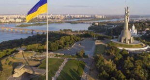 Во Киев поделени 18.000 автоматски пушки на доброволци да се вклучат во одбраната