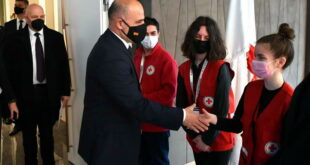 Премиерот Ковачевски: Партнери сме со Црвен крст во заштитата на животот и здравјето на сите граѓани