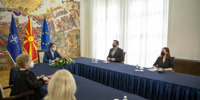 Средба на претседателот Пендаровски со претставници на ЦИВИЛ - Центар за слобода