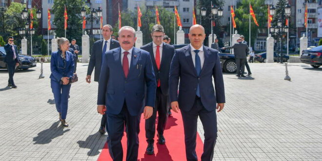 Средба Ковачевски – Шентоп: Евроинтеграциите на Северна Македонија се значајни за стабилноста на регионот и пошироко