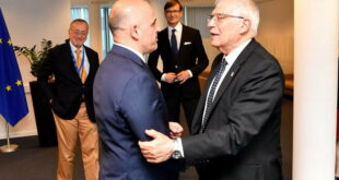 Средба на Ковачевски со Борел и Лајчак: Потребно е достоинствено европско решение за спорот и деблокирање на преговорите