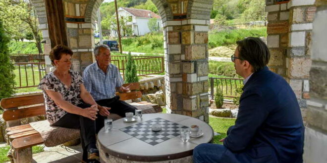 Претседателот Пендаровски во посета на општина Демир Хисар во рамки на проектот „Лице в лице со претседателот“