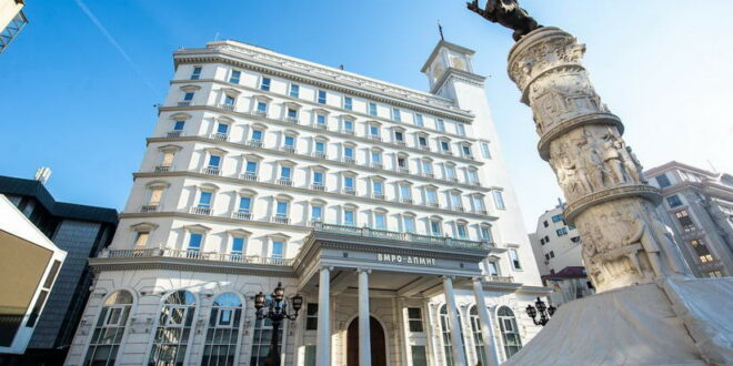 Белата палата на ВМРО-ДПМНЕ да се пренамени во студентски дом, бараат студентите