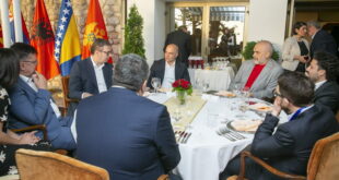 Ковачевски ги пречека лидерите од регионот: Со Отворен Балкан отвораме нови перспективи за нашите држави