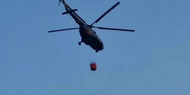 Полициски хеликоптер од утринава го гасне пожарот во околината на Берово